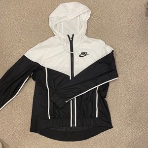 Nike Black & White Windbreaker (Size: S)